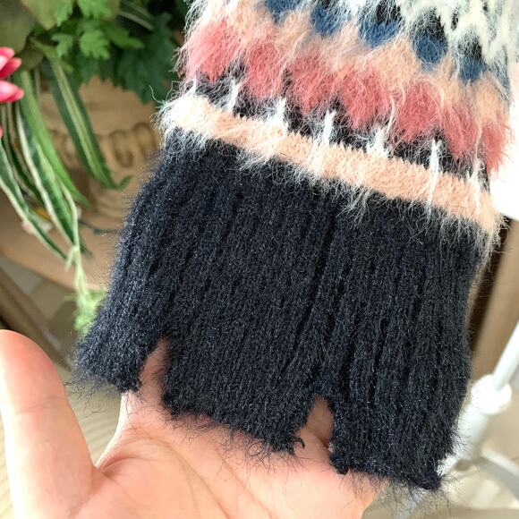 Urban Outfitters UO Garnet Fuzzy Fair Isle Sweater in Black Motif - Picture 9 of 15